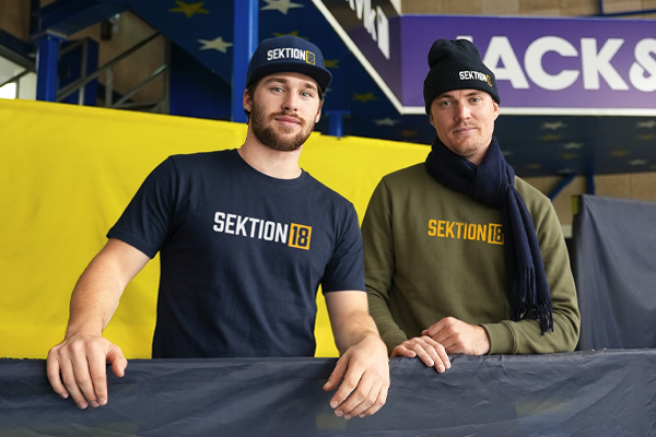 Banner der linker til sektion 18 kategorien